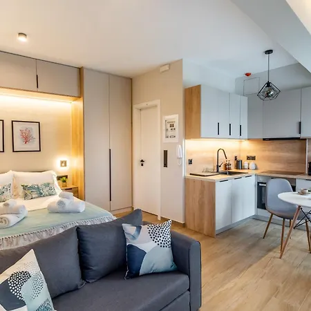 Athena & Phevos Luxury With View In Holiday home *